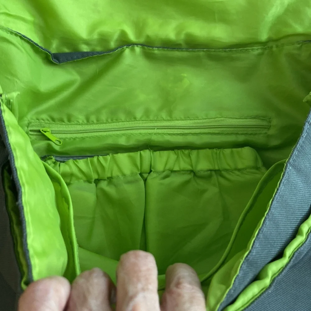 Eddie Bauer Adjustable Strap/ Many Compartments Baby Bag